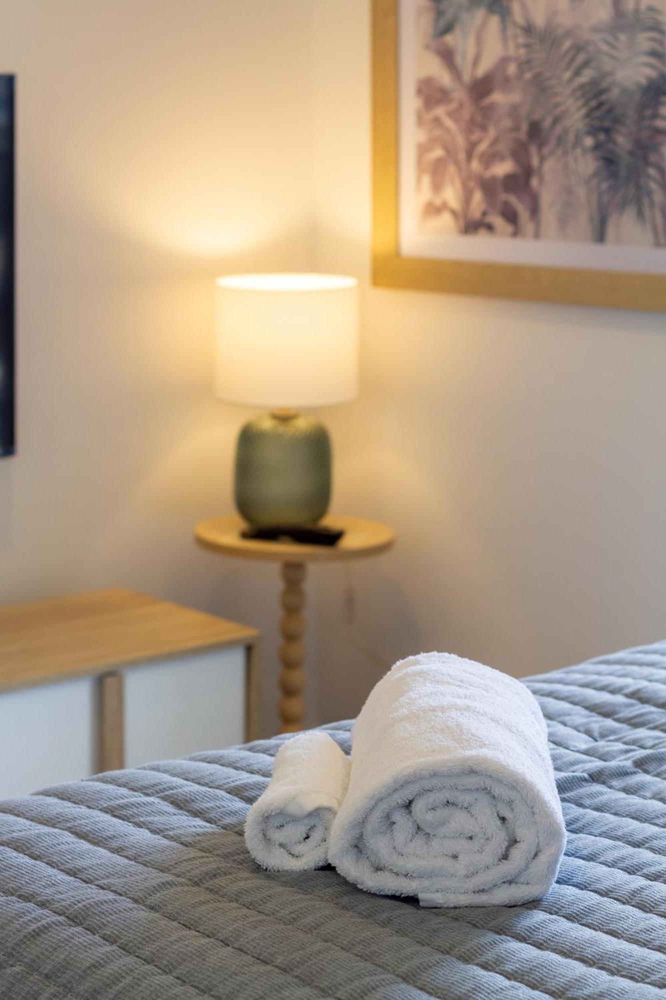 Studio Bliss: Explore From Wilmer St Christchurch Exteriör bild